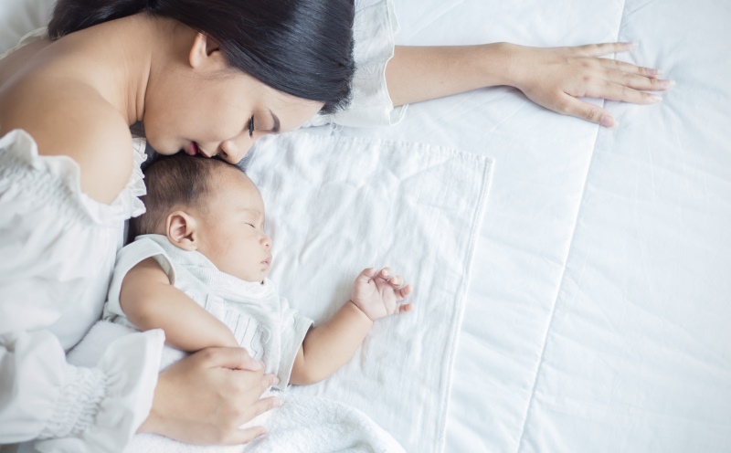 Il sonno del bambino e neonato “viziato”